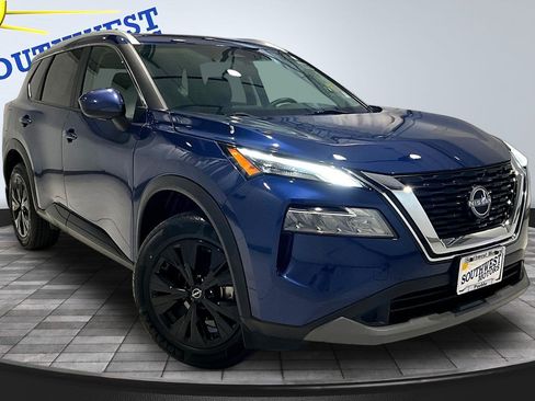 Used 2023 Nissan Rogue SV w/ SV Premium B Package AWD/4WD image 3