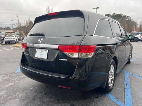 Used 2016 Honda Odyssey SE image 6