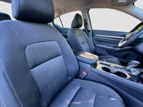 Used 2023 Nissan Altima 2.5 SV FWD image 26