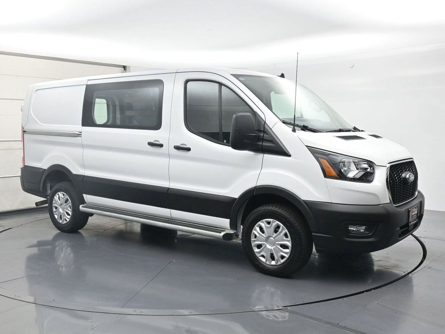 Used 2025 Ford Transit 250 Low Roof w/ Exterior Upgrade Package RWD image 12