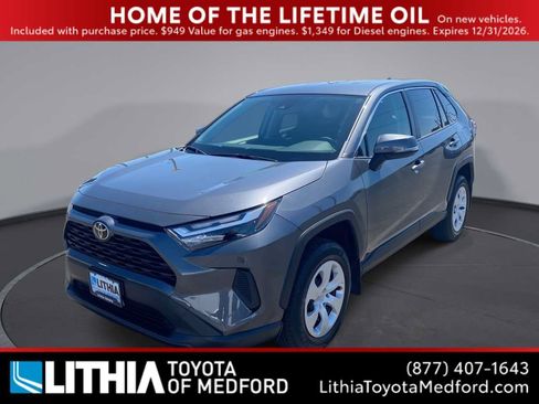 Certified 2025 Toyota RAV4 LE AWD/4WD image 1