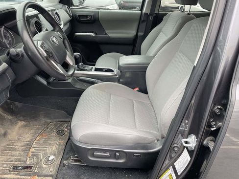 Used 2023 Toyota Tacoma SR5 image 29