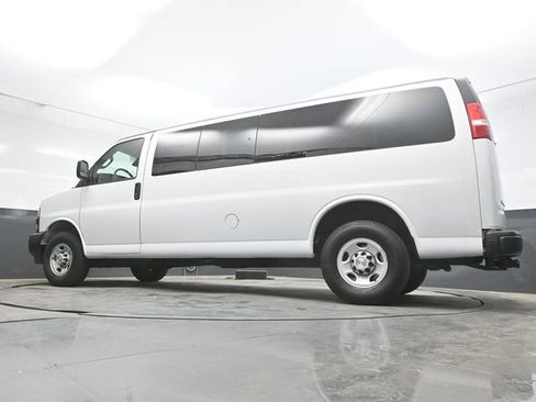 Used 2024 Chevrolet Express 3500 LS RWD image 36