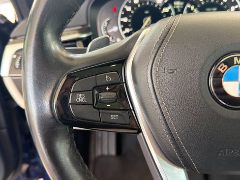 Used 2018 BMW 530i w/ Premium Package RWD image 28