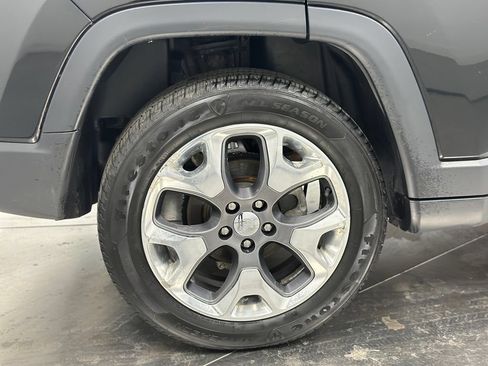 Used 2020 Jeep Compass Limited AWD/4WD image 26