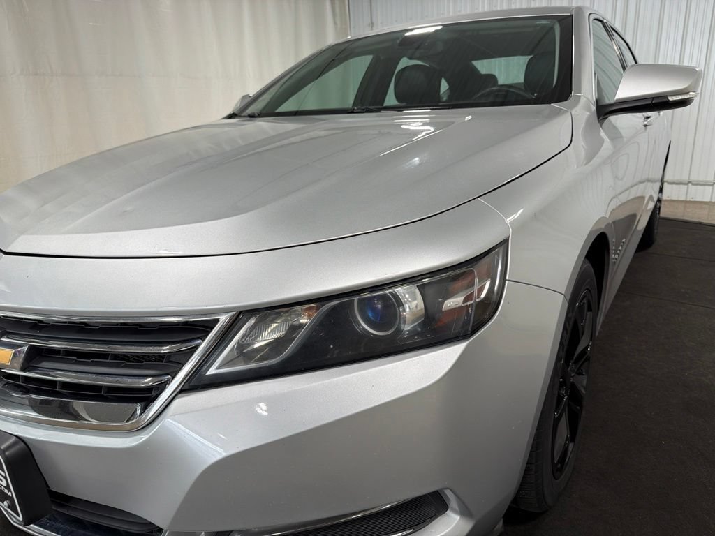 Used 2016 Chevrolet Impala LT FWD image 14