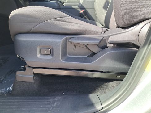 Used 2024 Toyota Tacoma SR5 image 18