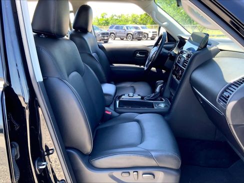 Used 2022 Nissan Armada SV RWD image 9