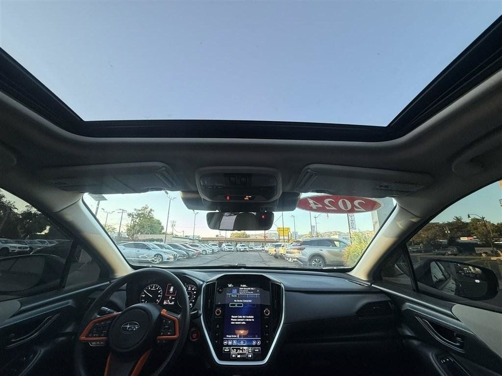 Used 2024 Subaru Crosstrek 2.0i Premium AWD/4WD image 18