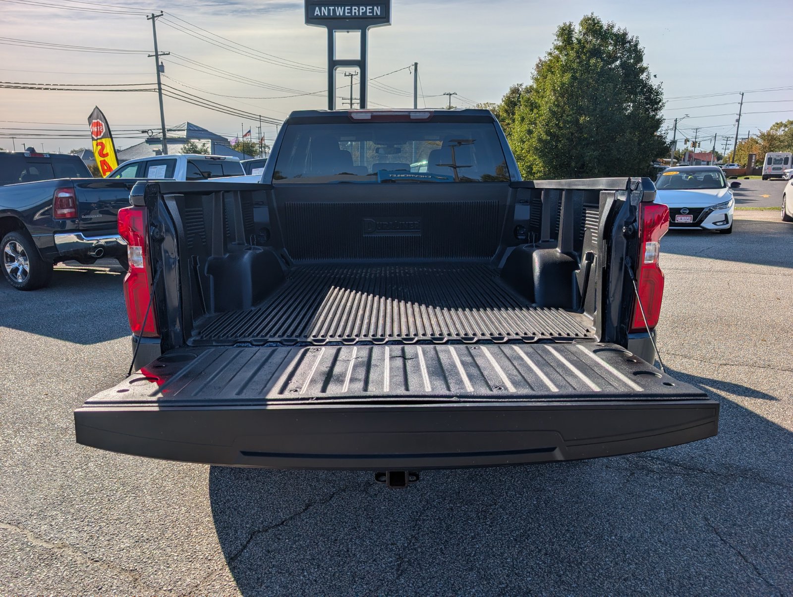 Used 2021 Chevrolet Silverado 1500 Custom AWD/4WD image 13
