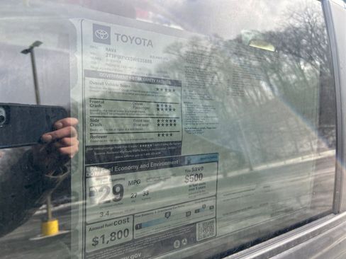 New 2025 Toyota RAV4 XLE image 30