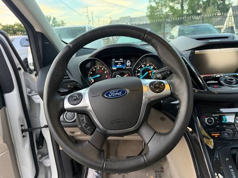 Used 2015 Ford Escape Titanium AWD/4WD image 23