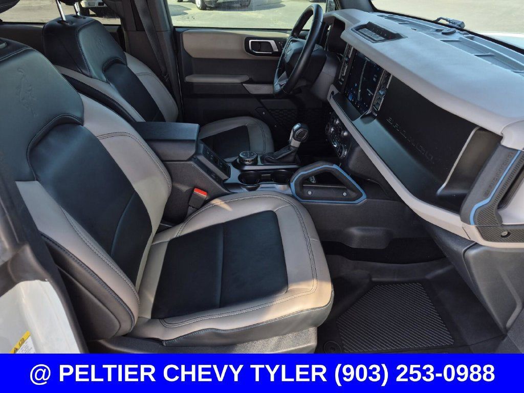 Used 2023 Ford Bronco Wildtrak AWD/4WD image 13