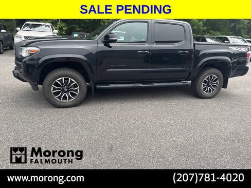 Used 2022 Toyota Tacoma TRD Sport w/ TRD Premium Sport Package AWD/4WD image 16