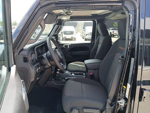 New 2026 Jeep Gladiator Mojave AWD/4WD image 11
