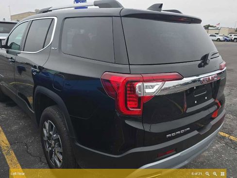 Used 2023 GMC Acadia SLT w/ Preferred Package image 24