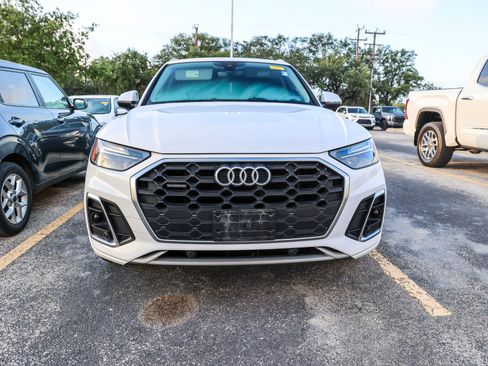 Used 2021 Audi Q5 e Premium w/ Convenience Package AWD/4WD image 4