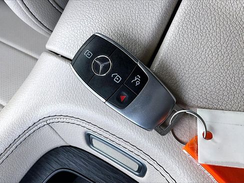 Used 2020 Mercedes-Benz GLE 350 image 25