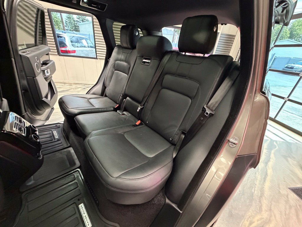 Used 2019 Land Rover Range Rover HSE AWD/4WD image 6