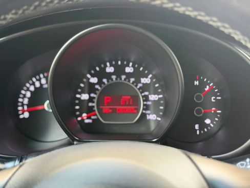 Used 2018 Kia Soul + FWD image 29