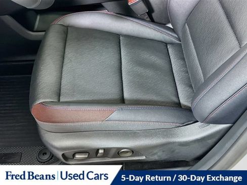 Certified 2026 Chevrolet Equinox RS w/ Convenience Package III AWD/4WD image 25