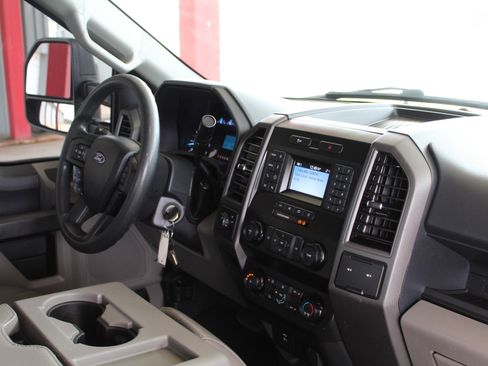 Used 2022 Ford F250 XL w/ Power Equipment Group RWD image 15