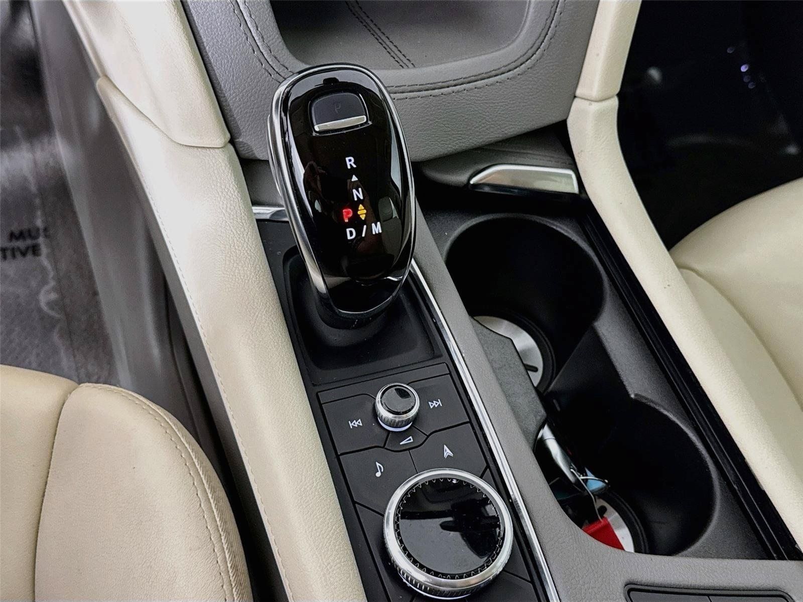 Used 2024 Cadillac XT5 Premium Luxury FWD image 19