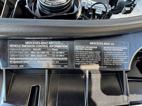 Used 2025 Mercedes-Benz Sprinter 2500 image 19