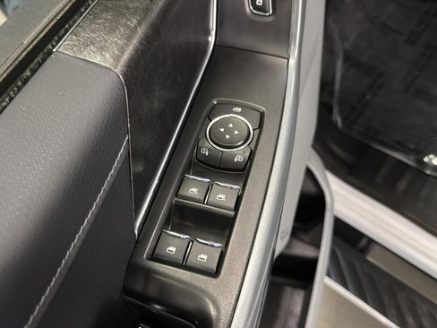 Certified 2022 Ford F150 XLT w/ Equipment Group 302A High image 11