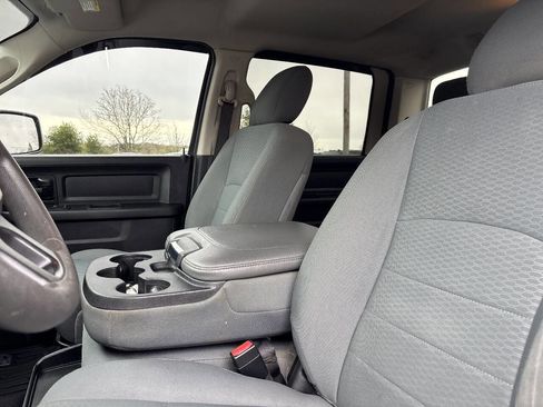 Used 2018 RAM 1500 Express w/ Express Value Package AWD/4WD image 14