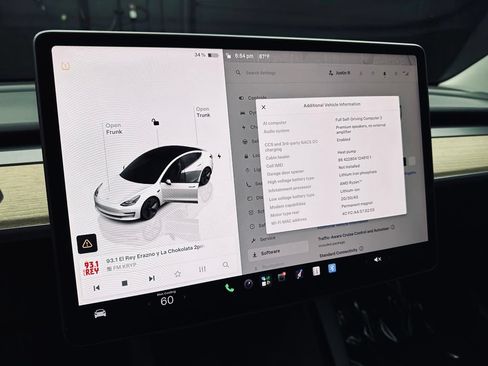 Used 2022 Tesla Model 3 RWD image 33