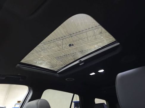 Used 2023 Chevrolet Traverse RS w/ LPO, Floor Liner Package image 33