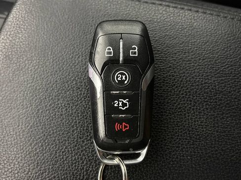 Used 2017 Ford Explorer Limited FWD image 27