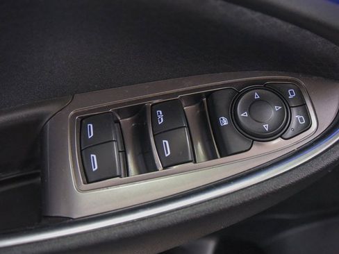 Used 2018 Chevrolet Malibu LT w/ Driver Confidence Package image 15