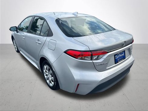 Used 2024 Toyota Corolla LE FWD image 8