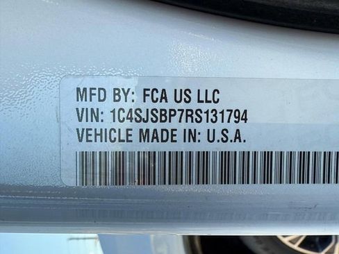 Used 2024 Jeep Wagoneer L Series II w/ Flexible Seating Group image 26