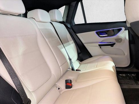 Certified 2025 Mercedes-Benz GLC 300 image 18