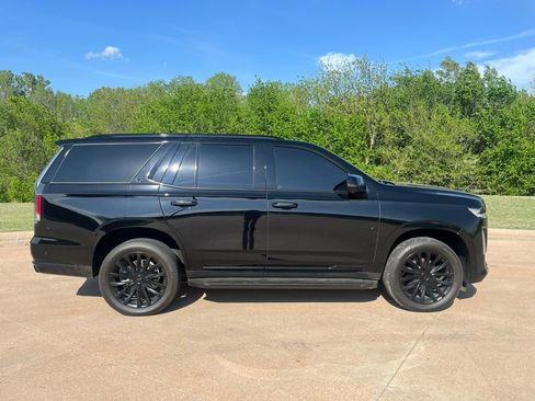 Certified 2024 Cadillac Escalade Premium Luxury AWD/4WD image 6
