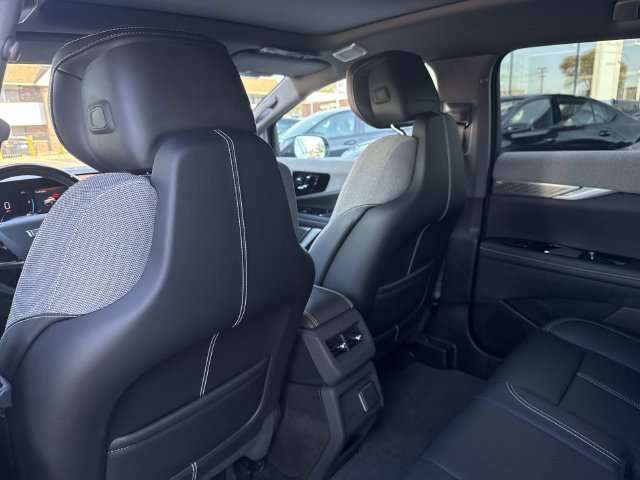 Certified 2025 Cadillac Optiq Luxury 1 AWD/4WD image 29