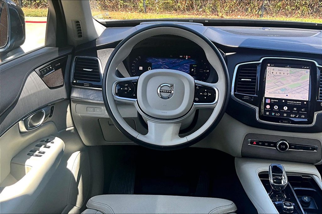 Certified 2024 Volvo XC90 T8 Ultimate w/ Protection Package Premier AWD/4WD image 4