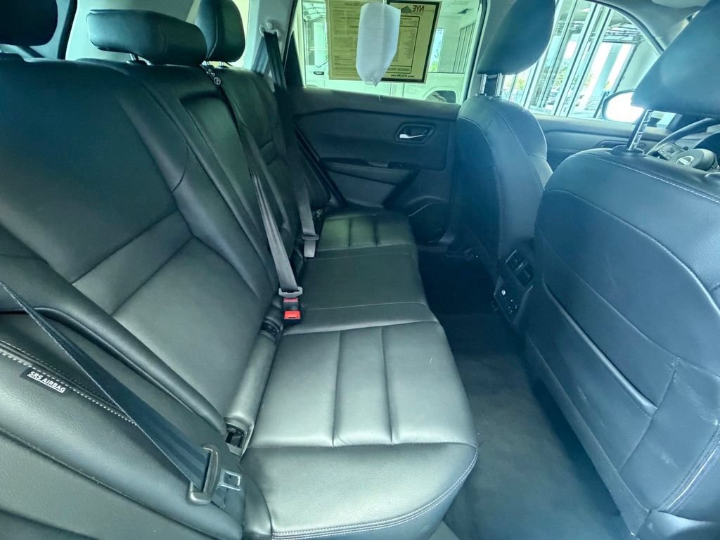 Used 2023 Nissan Rogue SL AWD/4WD image 42