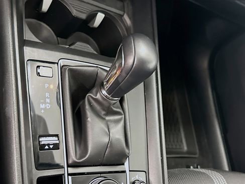 Used 2025 MAZDA CX-50 AWD 2.5 S w/ Weather Package image 25