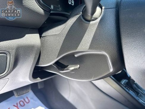 Used 2025 Kia Soul LX w/ LX Technology Package FWD image 18