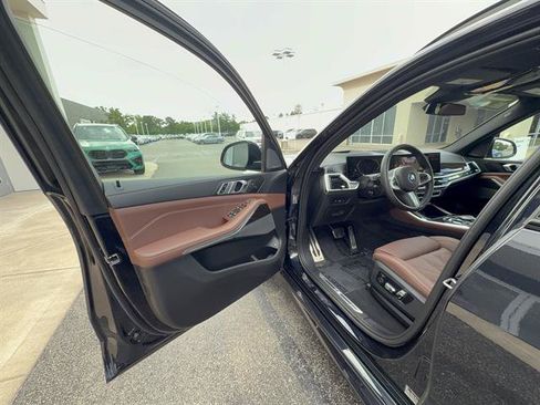 Certified 2024 BMW X5 xDrive50e w/ M Sport Package AWD/4WD image 7