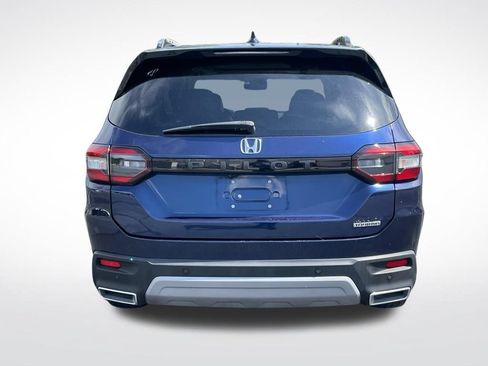 Used 2024 Honda Pilot Touring image 4