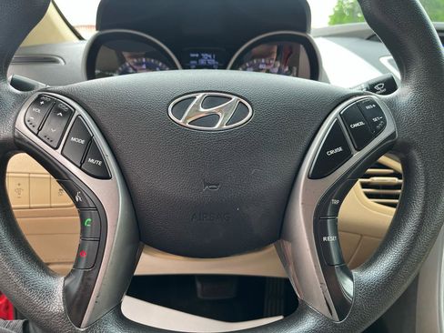 Used 2013 Hyundai Elantra GLS w/ Preferred Pkg FWD image 20