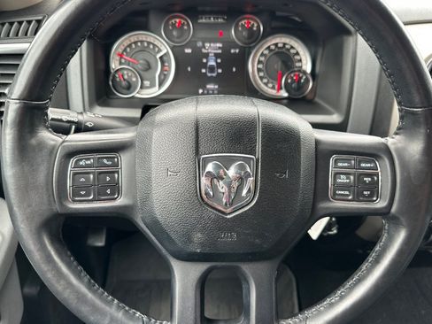 Used 2018 RAM 1500 Classic SLT w/ Luxury Group AWD/4WD image 24