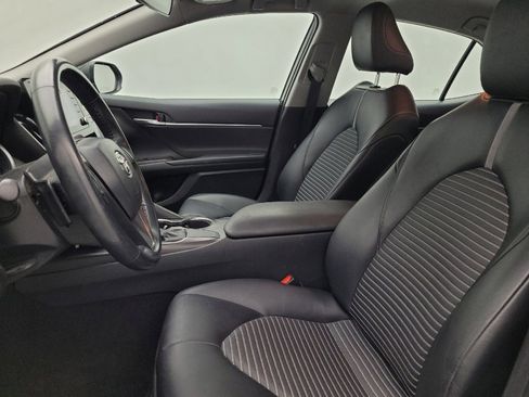 Used 2021 Toyota Camry SE image 17