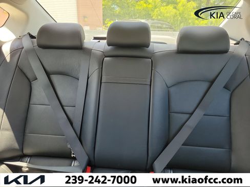 Used 2017 Kia Cadenza Technology FWD image 29