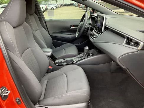 Used 2025 Toyota Corolla SE FWD image 19